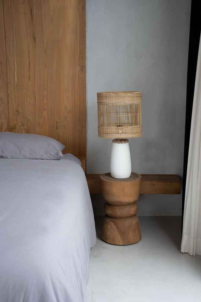 KISKA TABLE LAMP | WHITE + NATURAL