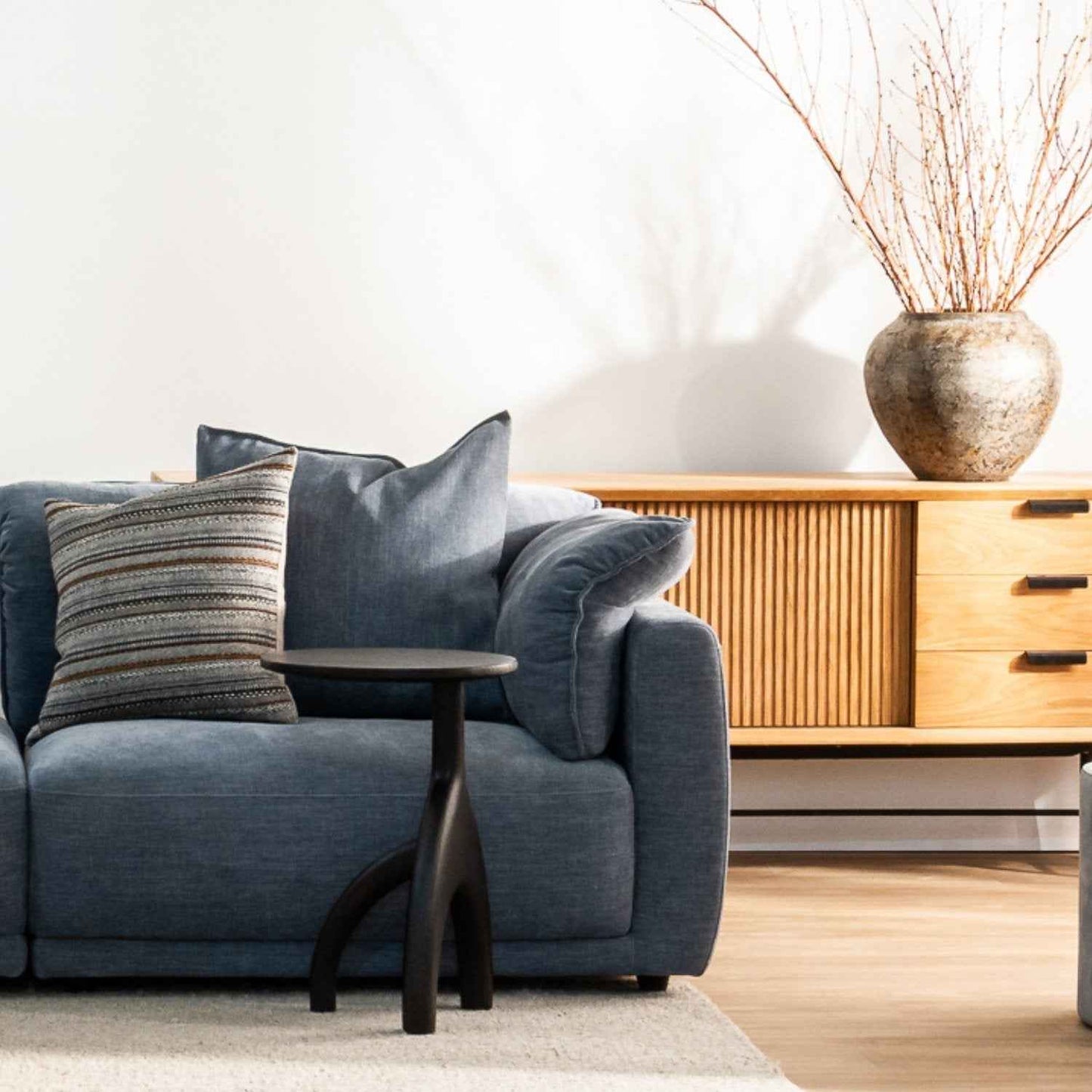 LINA SIDE TABLE | BLACK