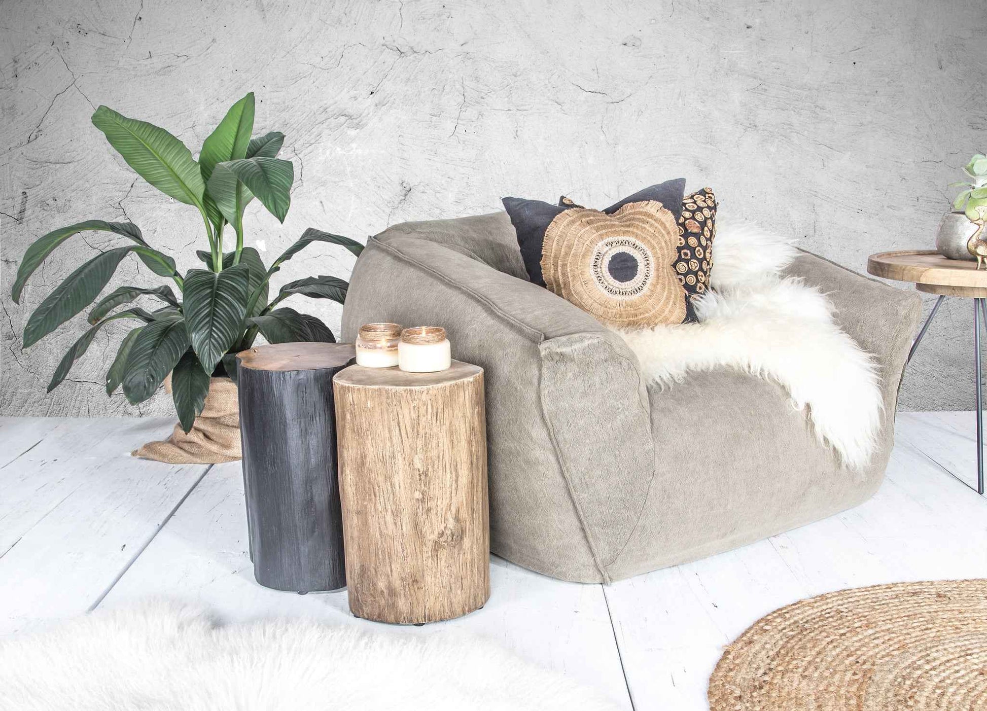 Log Side Table + Stool | Natural