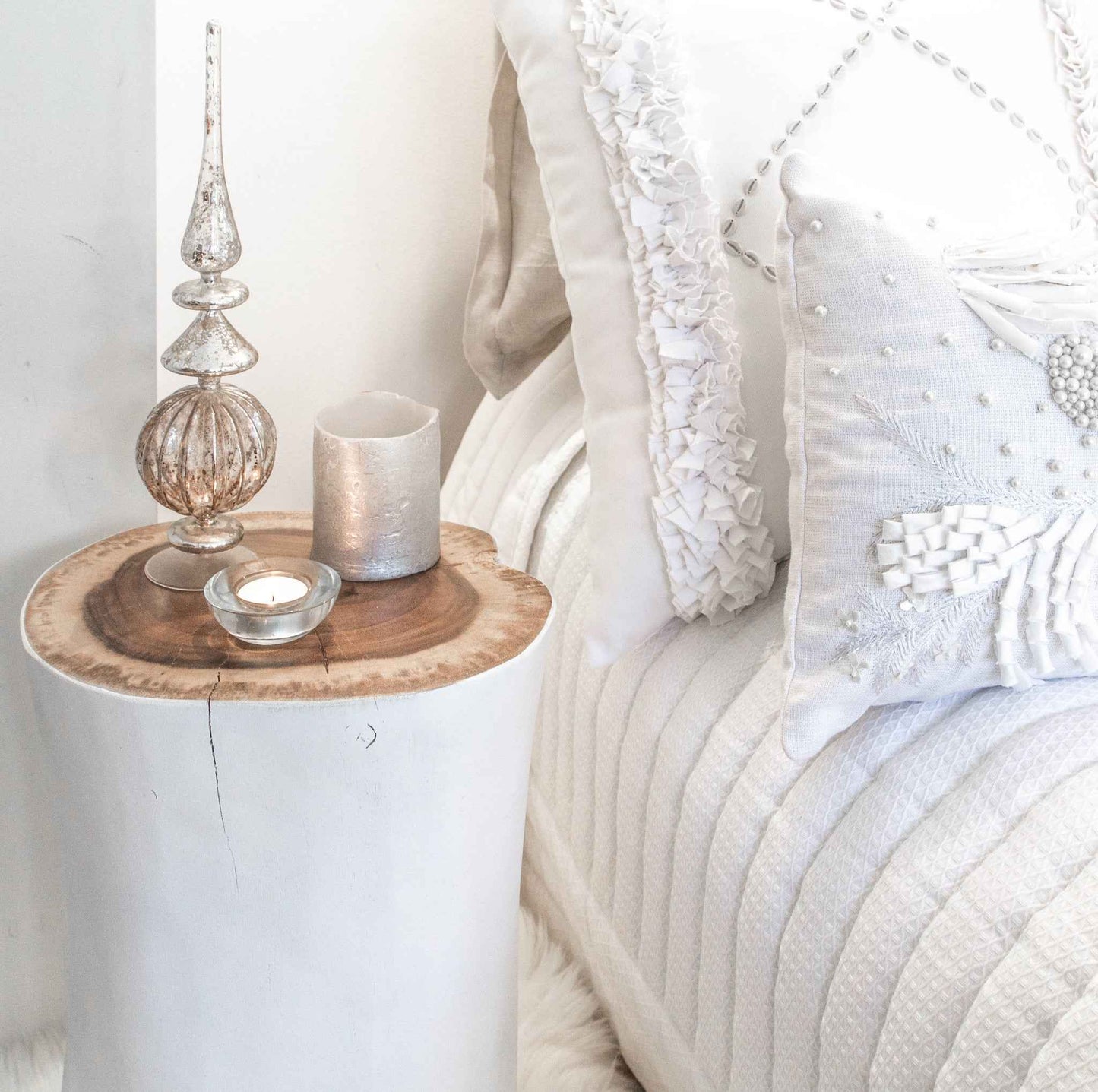 Log Side Table + Stool | White