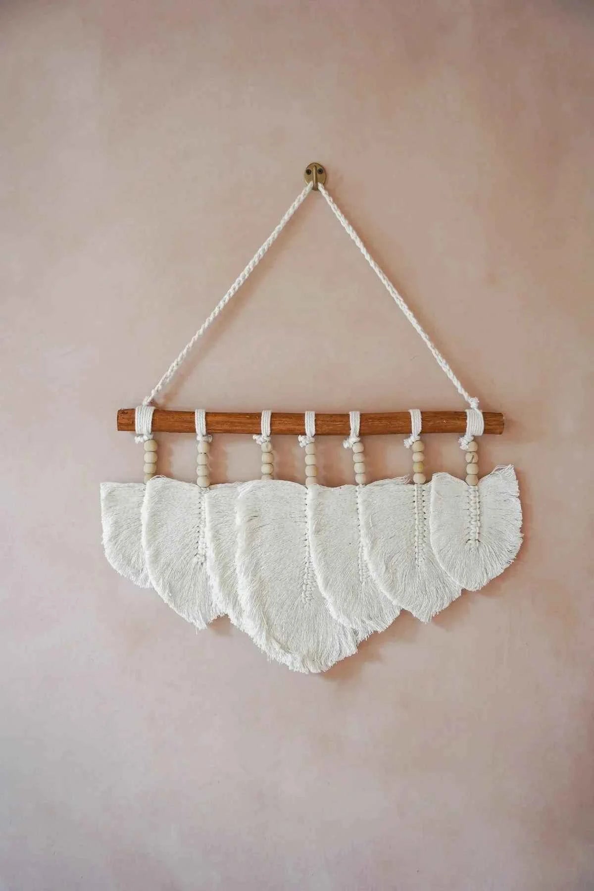 MACRAME FEATHERS WALL ART | WHITE