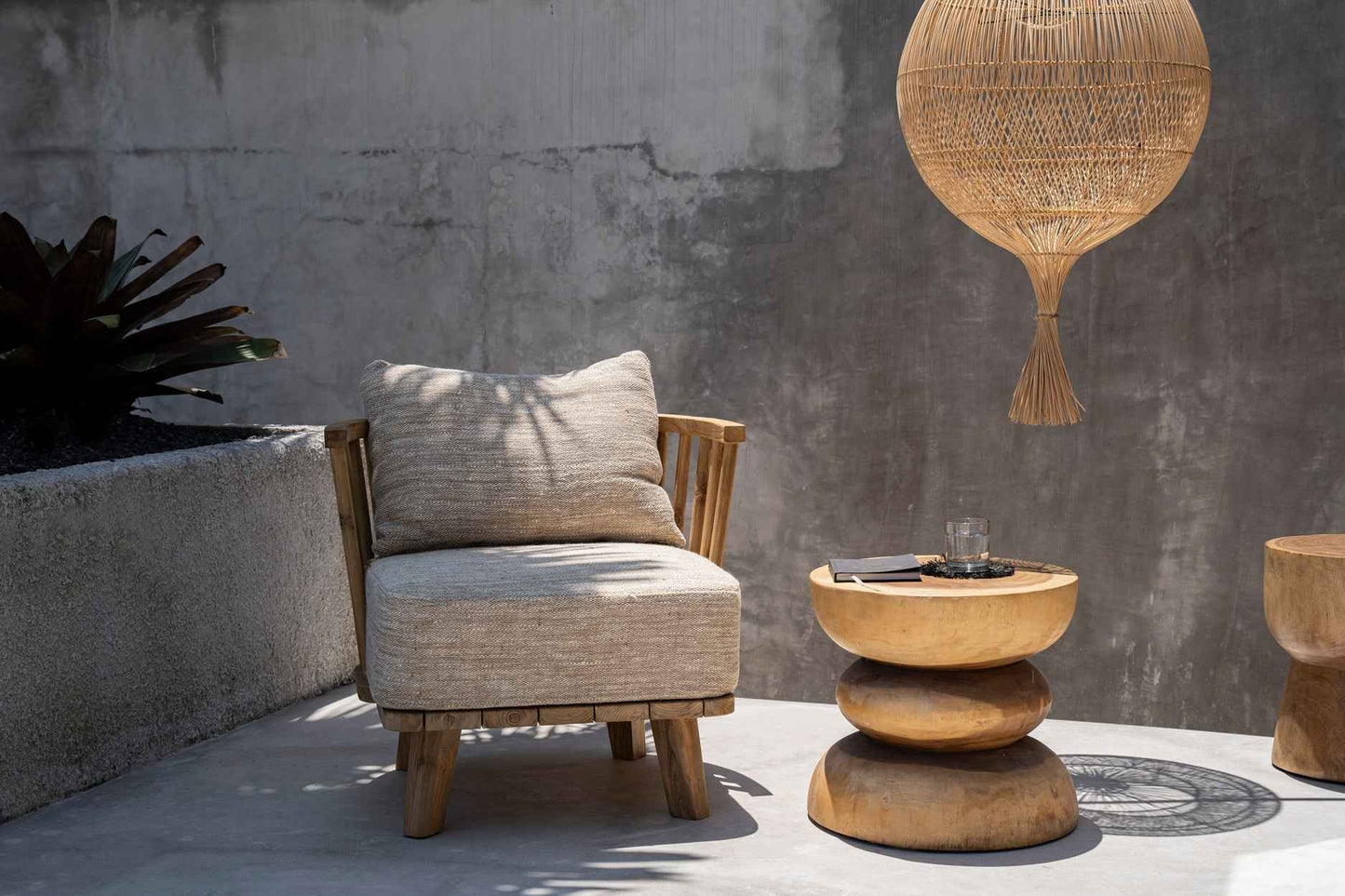 MALAWI ONE-SEATER SOFA CHAIR | BEIGE | RECLAIMED TEAK | IN-OUTDOORS