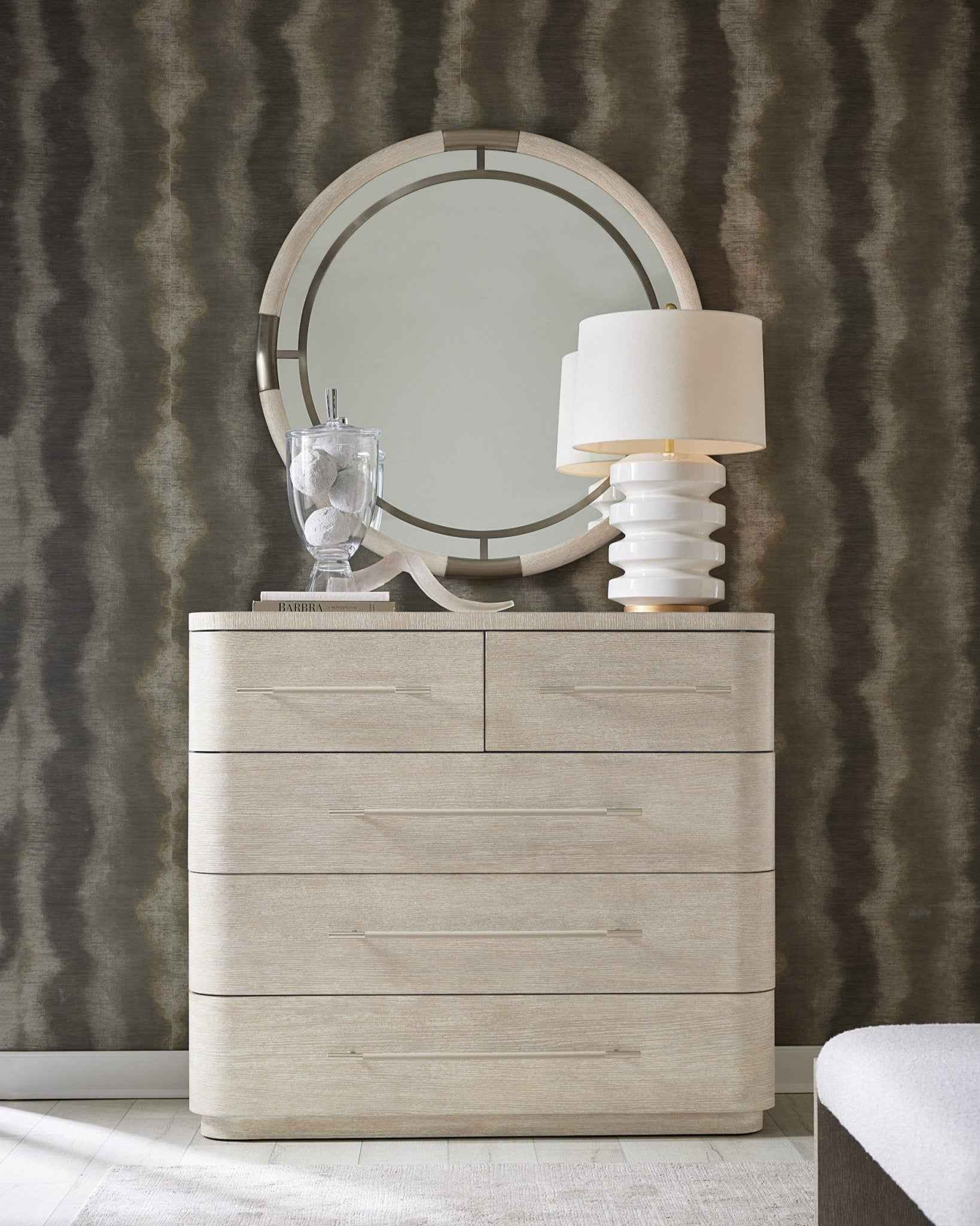 MODERN MOOD METAL ACCENTS ROUND MIRROR