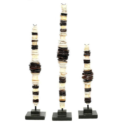 MONEY SHELL ON STAND / BLACK + WHITE / SET OF 3