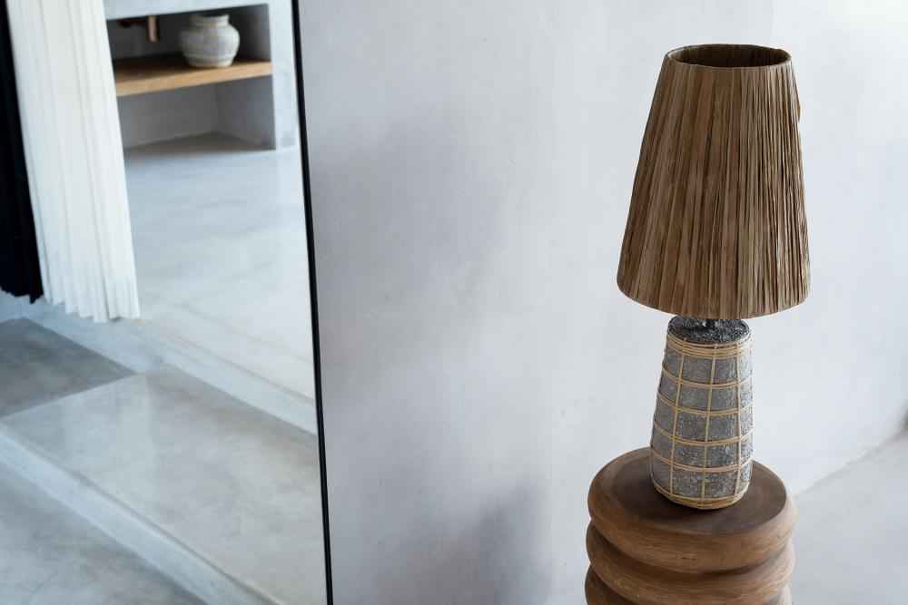 NAXOS TABLE LAMP | CONCRETE + NATURAL