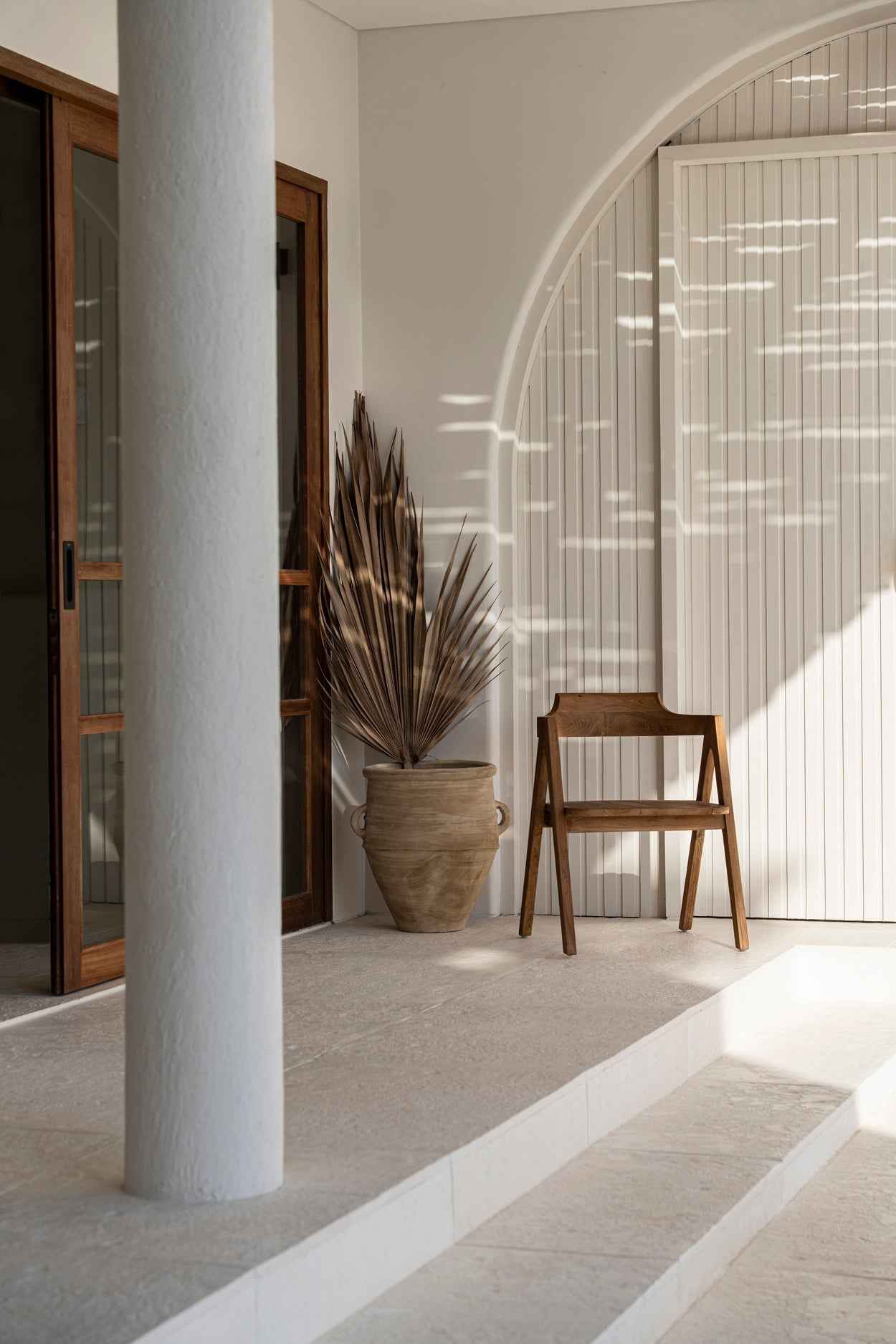 NIHI SUNDA DINING CHAIR | RECLAIMED TEAK | IN-OUTDOORS