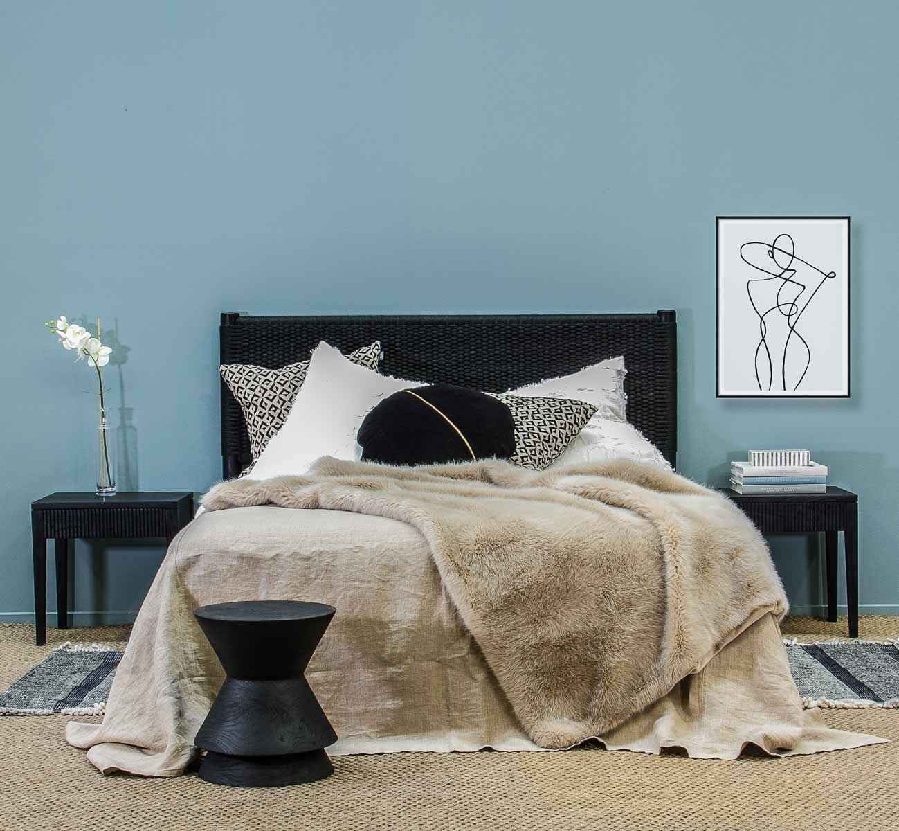 NOAH SIDE TABLE + STOOL | CHARCOAL