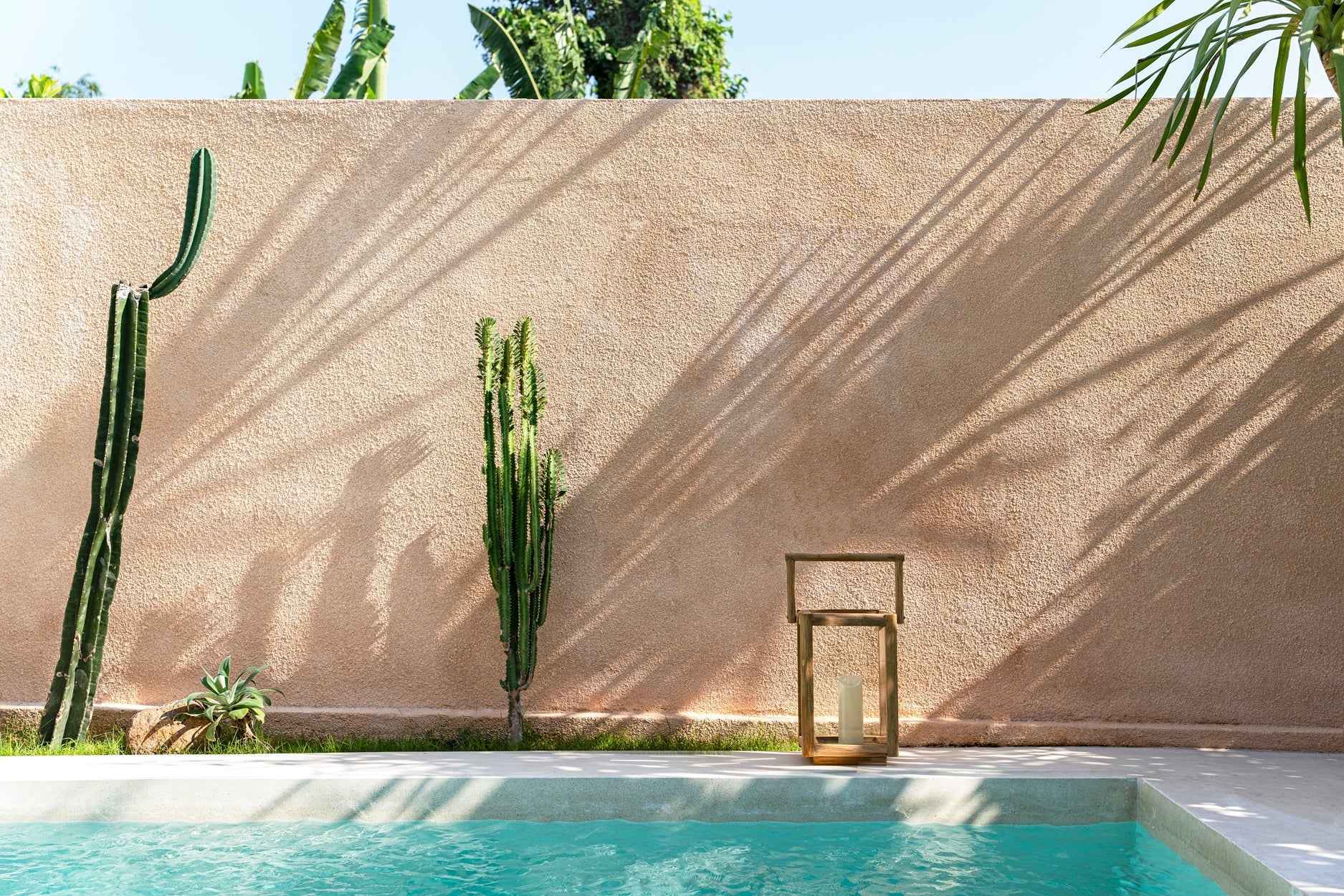 NUSA LANTERN | RECLAIMED TEAK | IN-OUTDOORS | 2 SIZES