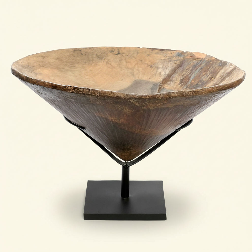 OLD WOODEN GOLD DIGGER ON STAND / XL