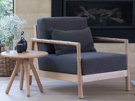 OMNI SIDE TABLE / OAK