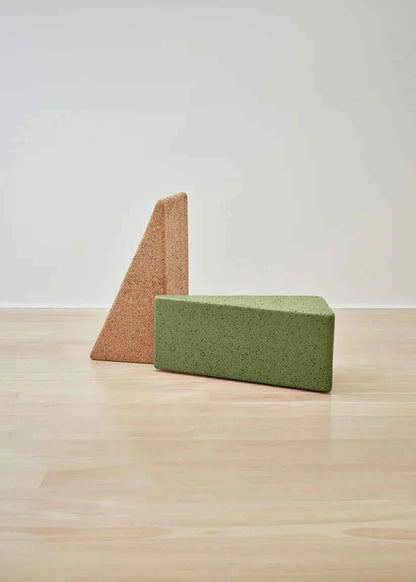 CORK TRIANGULAR SEAT +TABLE | VARIOUS COLORS