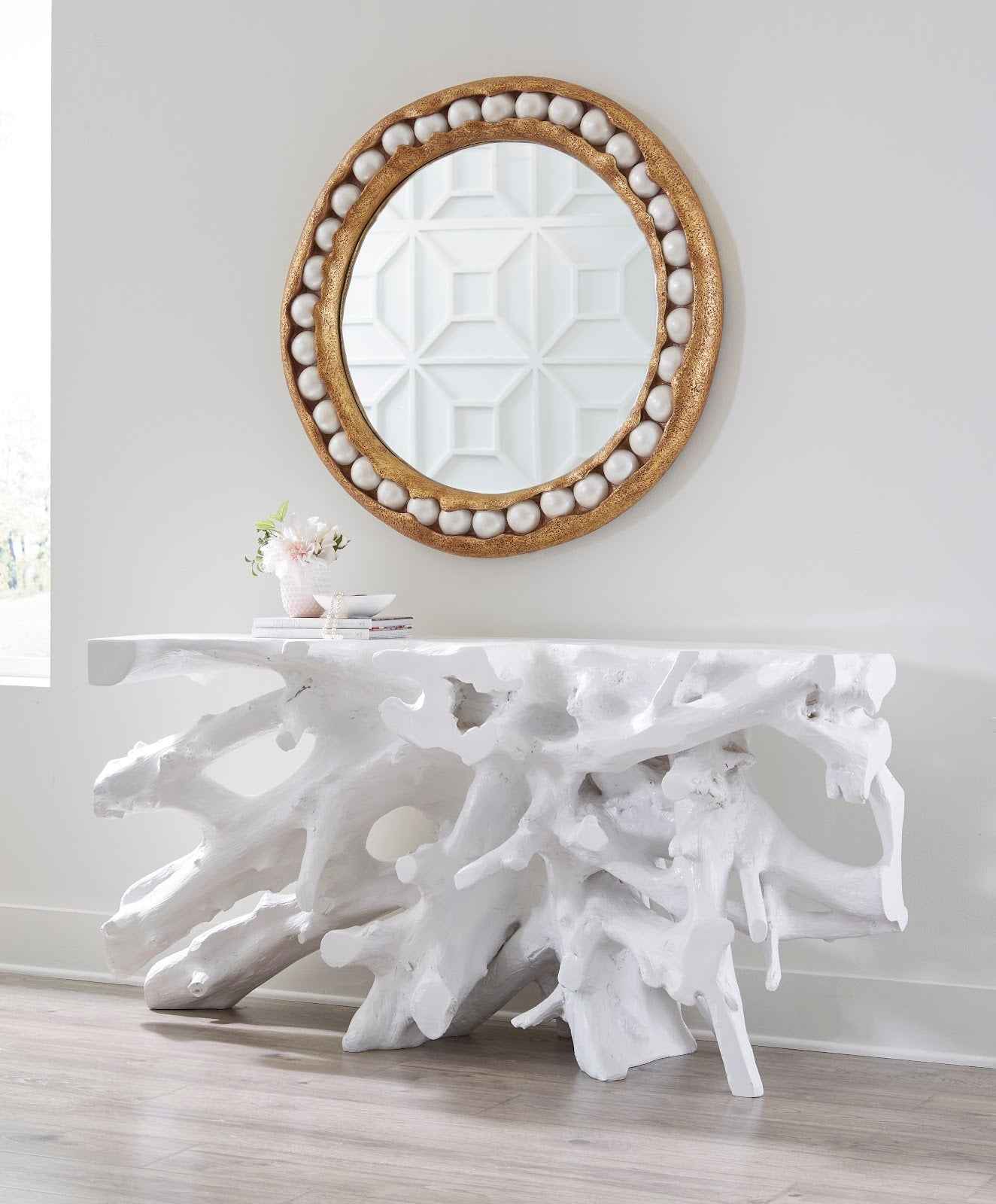 PEARL ROUND GOLD MIRROR