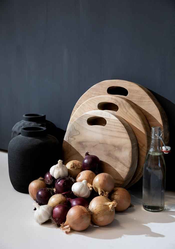 PICKY TERRACOTTA VASE | BLACK | 3 SIZES