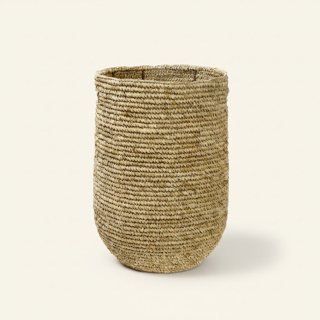 PINEAPPLE LEAF BASKET / NATURAL