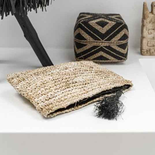 RAFFIA CLUTCH WITH ZIPPER | NATURAL | FAIR TRADE