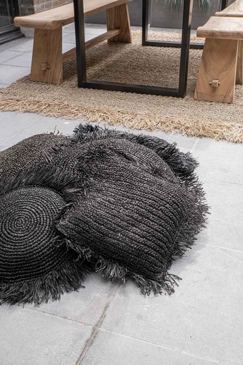 RAFFIA CUSHION ROUND / BLACK