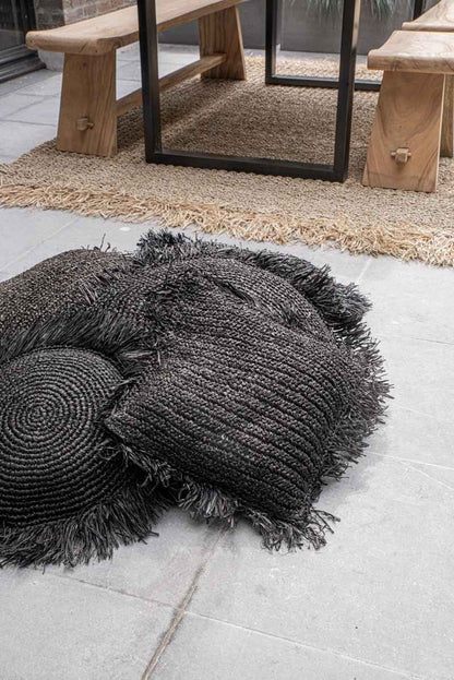 RAFFIA CUSHION ROUND / BLACK