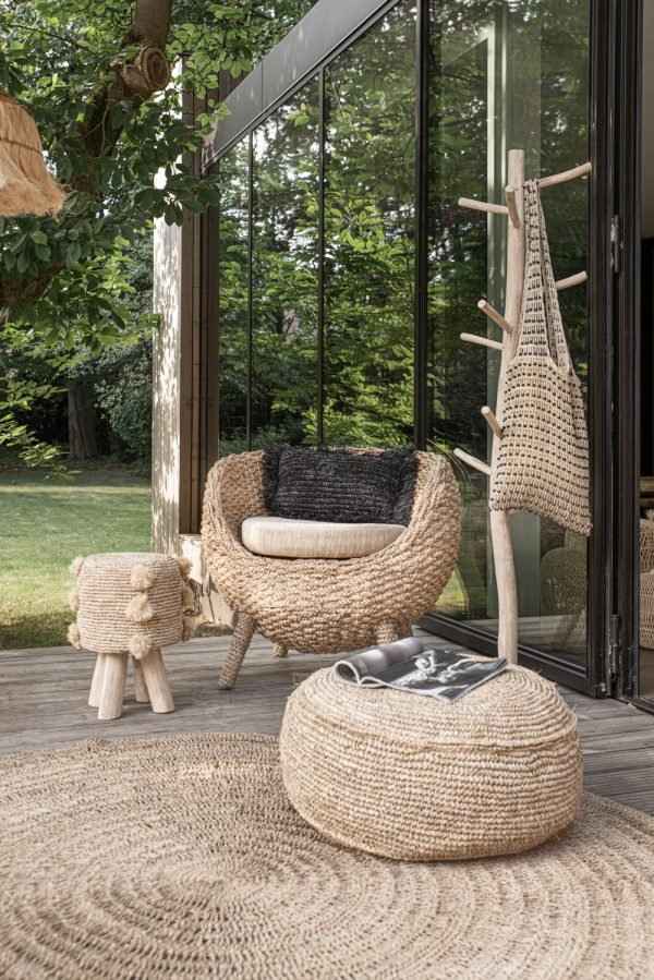 RAFFIA POM POM STOOL
