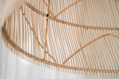 RATTAN OVERSIZED TWISTER PENDANT | NATURAL