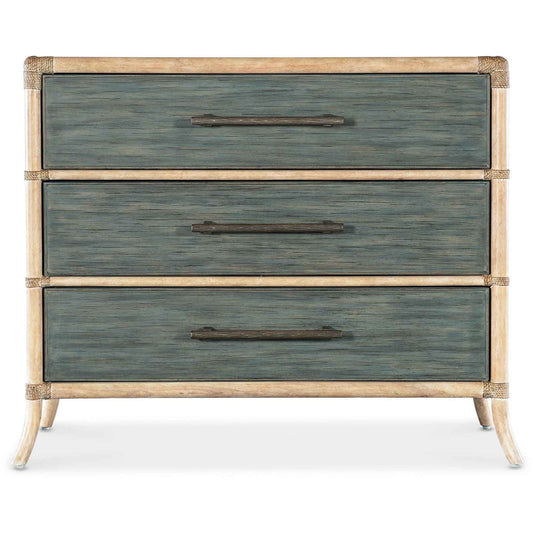 RETREAT POLE RATTAN CHEST