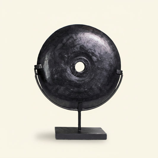 RIVER STONE ON STAND | BLACK | LARGE