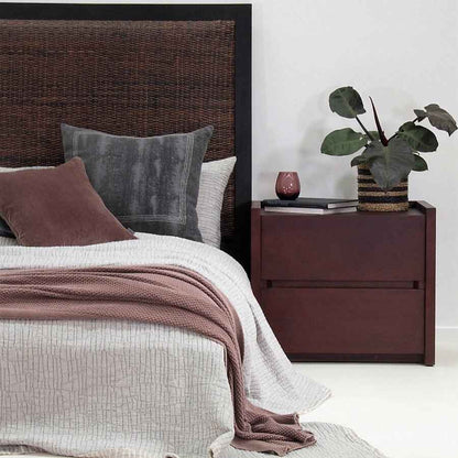 RODOS (BED)SIDE TABLE | WALNUT