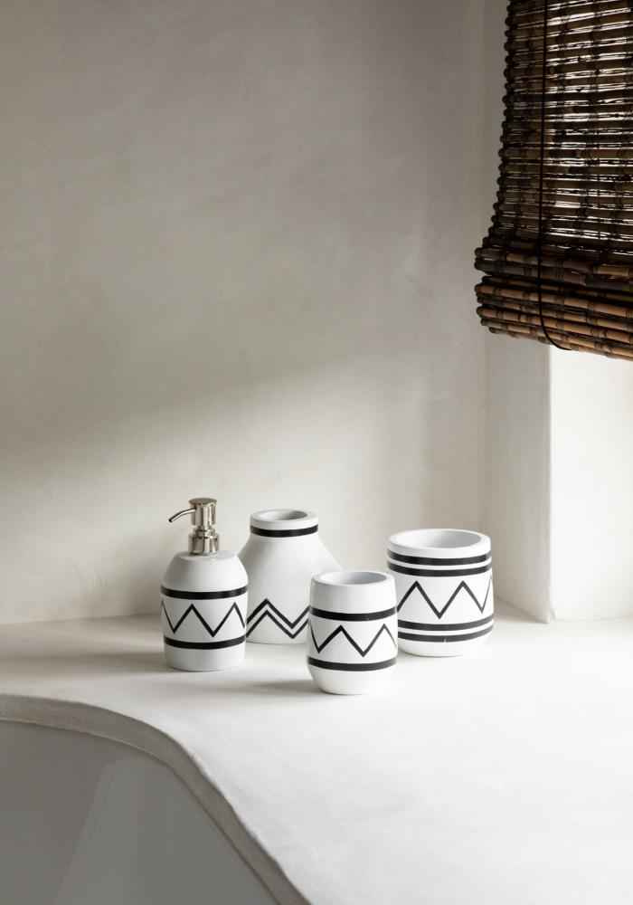 SANTORINI CONIC VASE | BLACK & WHITE