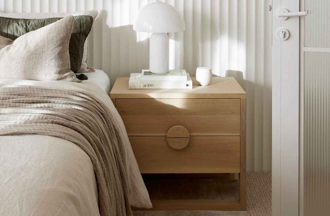 SOLARIS (BED)SIDE TABLE | ROUND HANDLE | BLOND OAK