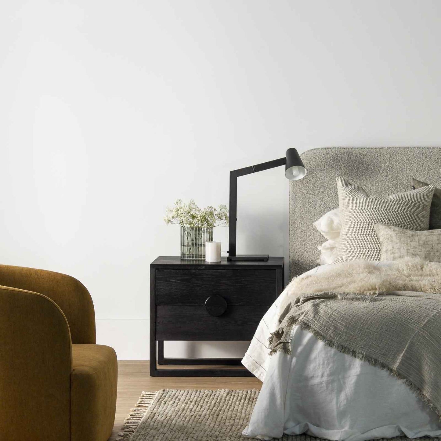 SOLARIS (BED)SIDE TABLE | ROUND HANDLE | CHARCOAL