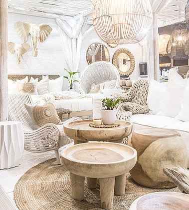 TAMALE SIDE TABLE | NATURAL