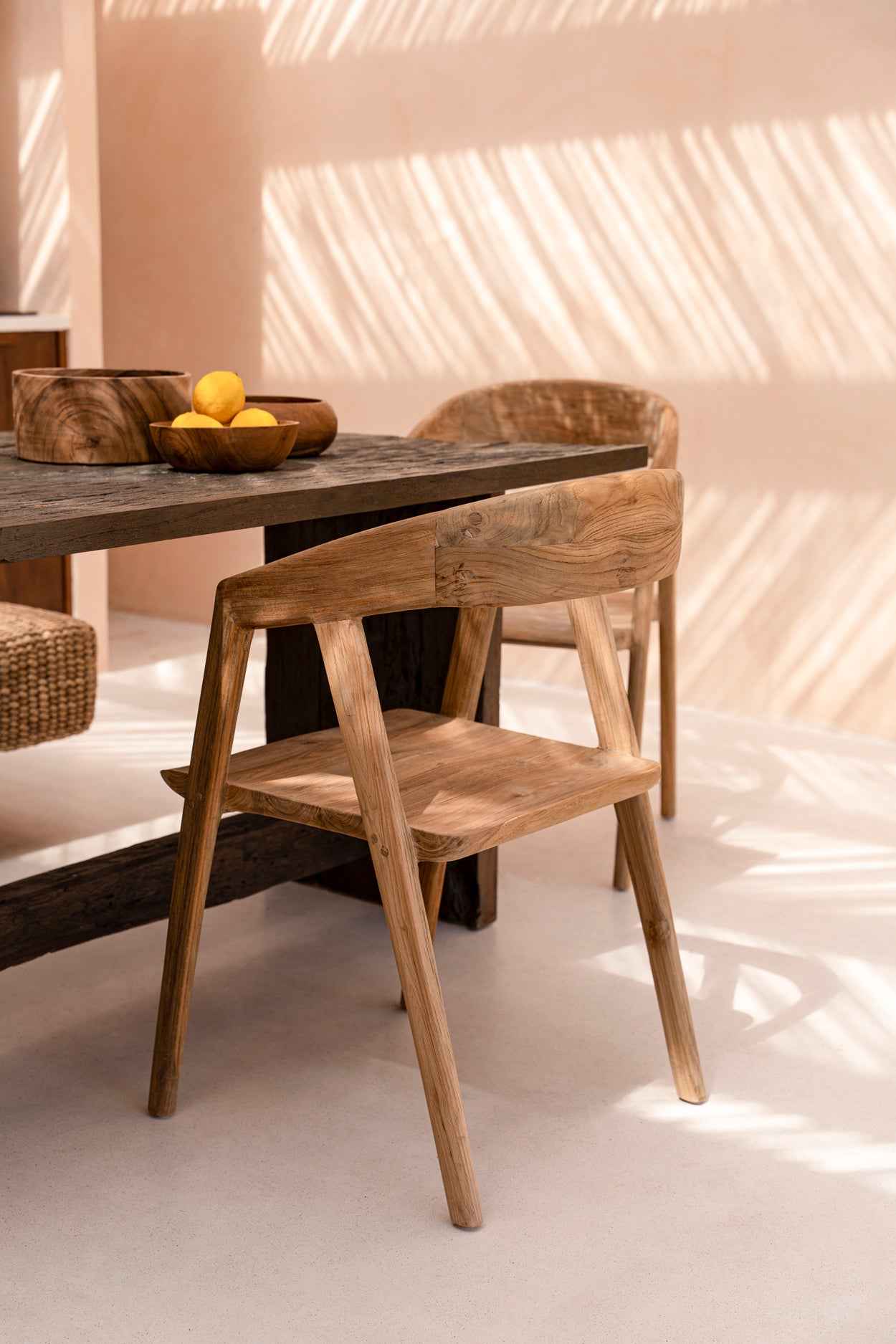 TELUK DINING CHAIR | RECLAIMED TEAK | IN-OUTDOORS