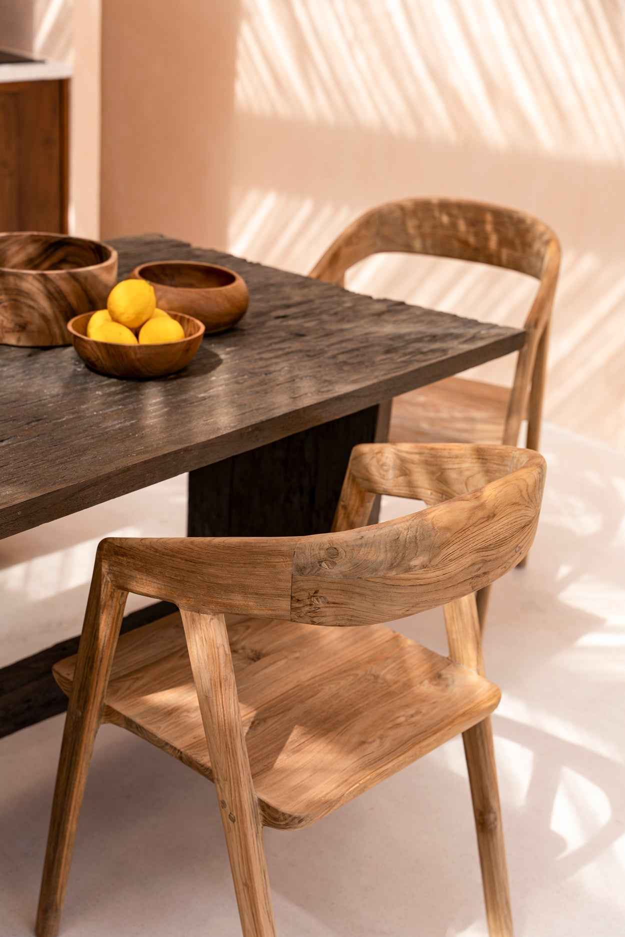 TELUK DINING CHAIR | RECLAIMED TEAK | IN-OUTDOORS