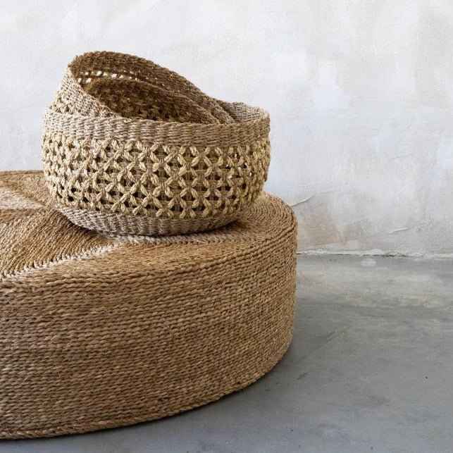 THE HUGE POUF | IN-OUTDOORS | NATURAL