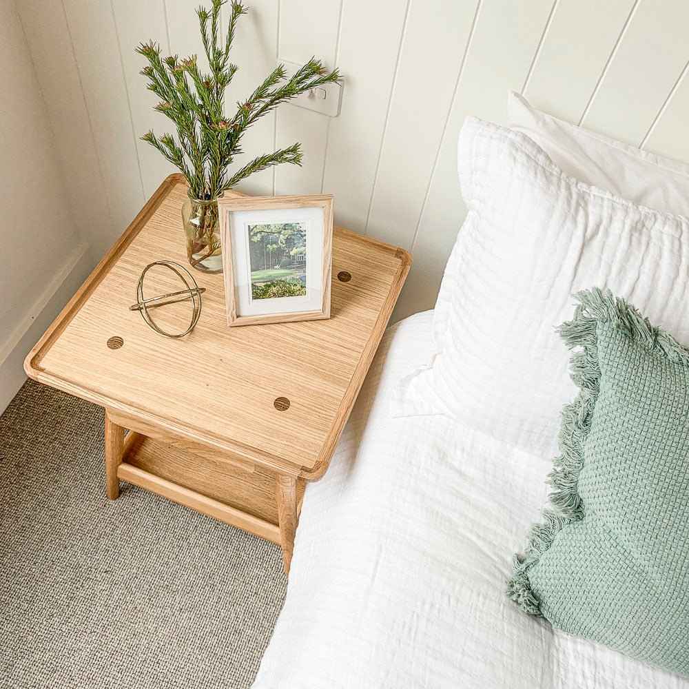 TRAY (BED)SIDE TABLE / NATURAL OAK