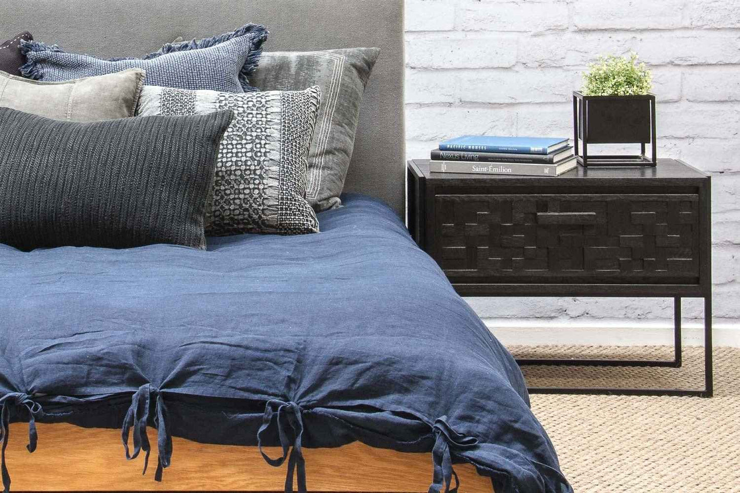 VILLAGE (BED)SIDE TABLE / 2 COLOR OPTIONS