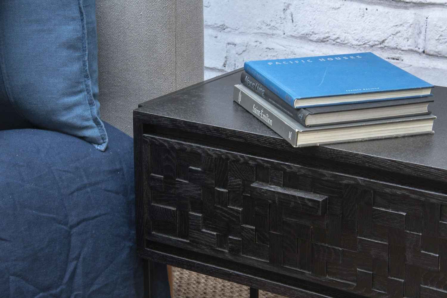 VILLAGE (BED)SIDE TABLE / 2 COLOR OPTIONS