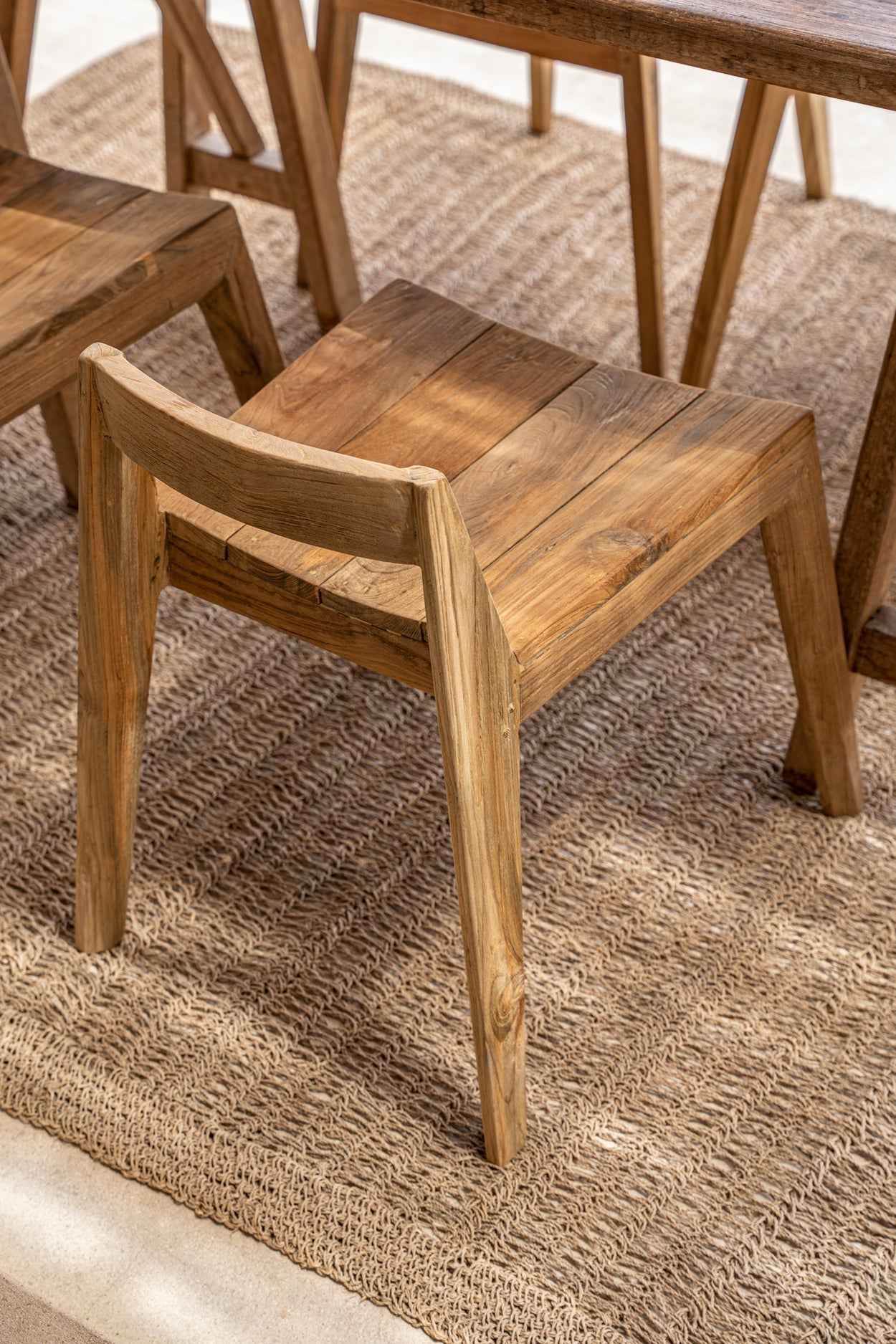 YDRA DINING CHAIR | RECLAIMED TEAK | IN-OUTDOORS